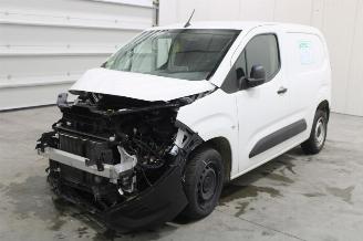 uszkodzony samochody osobowe Opel Combo  2022/3