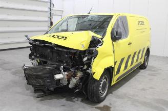 Salvage car Peugeot Expert  2021/7