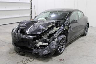 uszkodzony samochody osobowe Tesla Model 3  2021/12
