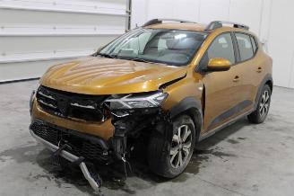damaged passenger cars Dacia Sandero  2021/8