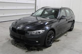 uszkodzony samochody osobowe BMW 3-serie 318 2018/6