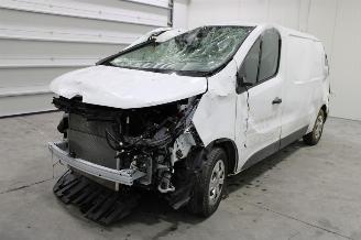 Salvage car Renault Trafic  2023/9