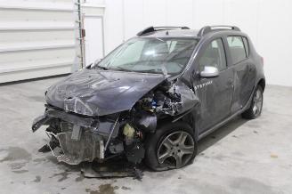 damaged passenger cars Dacia Sandero  2020/2