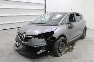 Voiture accidenté Renault Scenic  2022/5