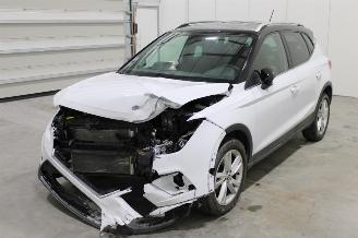 damaged passenger cars Seat Arona  2019/3