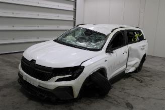 Vaurioauto  passenger cars Renault Espace  2023/9