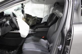 Peugeot 308  picture 10