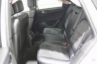 Porsche Macan  picture 13