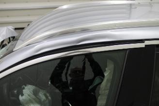 Vrakbiler auto Mercedes GLC 200 2023/6