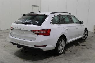 Skoda Superb  picture 3