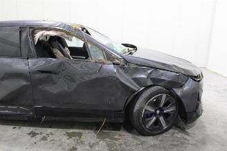 BMW iX  picture 8