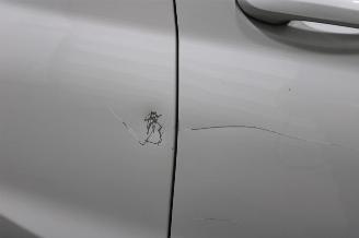 BMW X4  picture 10