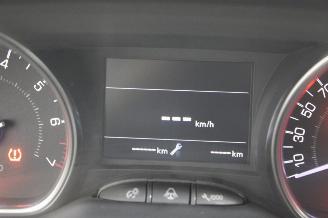 Peugeot 2008  picture 8