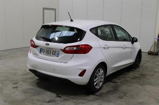 Ford Fiesta  picture 3