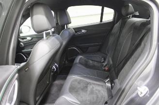 Alfa Romeo Giulia  picture 8