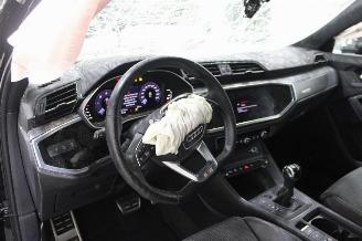Audi Q3  picture 11