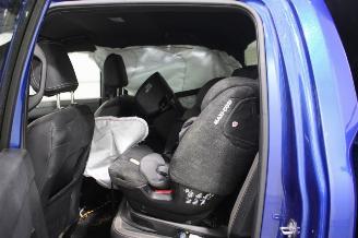 Volkswagen Amarok  picture 7