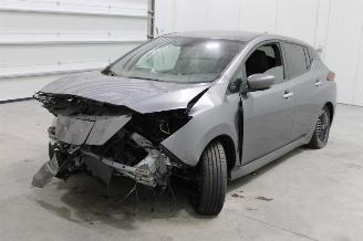 Damaged car Nissan Leaf  2023/4