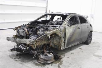 Démontage voiture Mercedes AMG A 35 2019/7