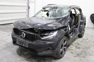 Damaged car Volvo XC40 XC 40 2021/3