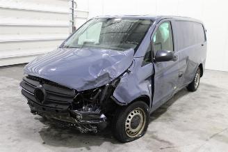 Uttjänta bilar auto Mercedes Vito  2021/8