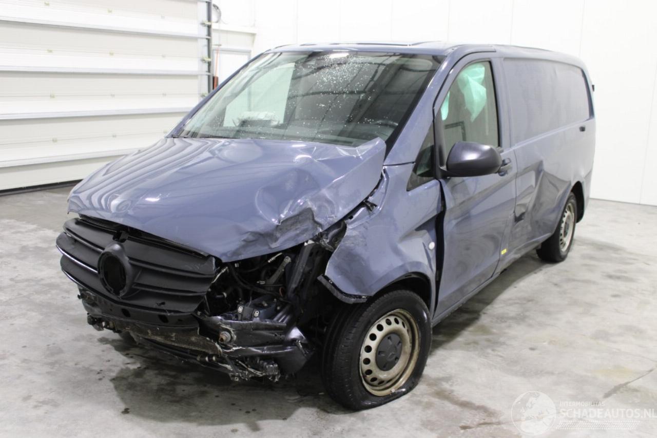 Mercedes Vito 