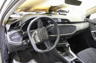 Audi Q3  picture 9