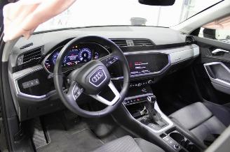 Audi Q3  picture 9