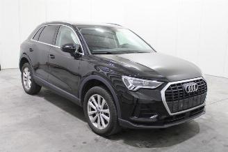 Audi Q3  picture 2