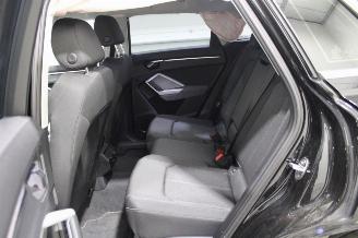 Audi Q3  picture 11