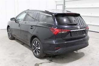 MG MG5  picture 4