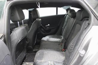 Mercedes Cla-klasse CLA 180 picture 11