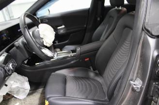 Mercedes Cla-klasse CLA 180 picture 10