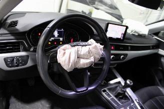 Audi A4  picture 10