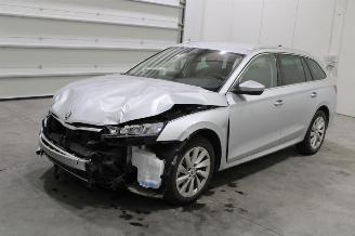 Voiture accidenté Skoda Octavia  2024/5
