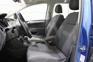 Volkswagen Touran  picture 11