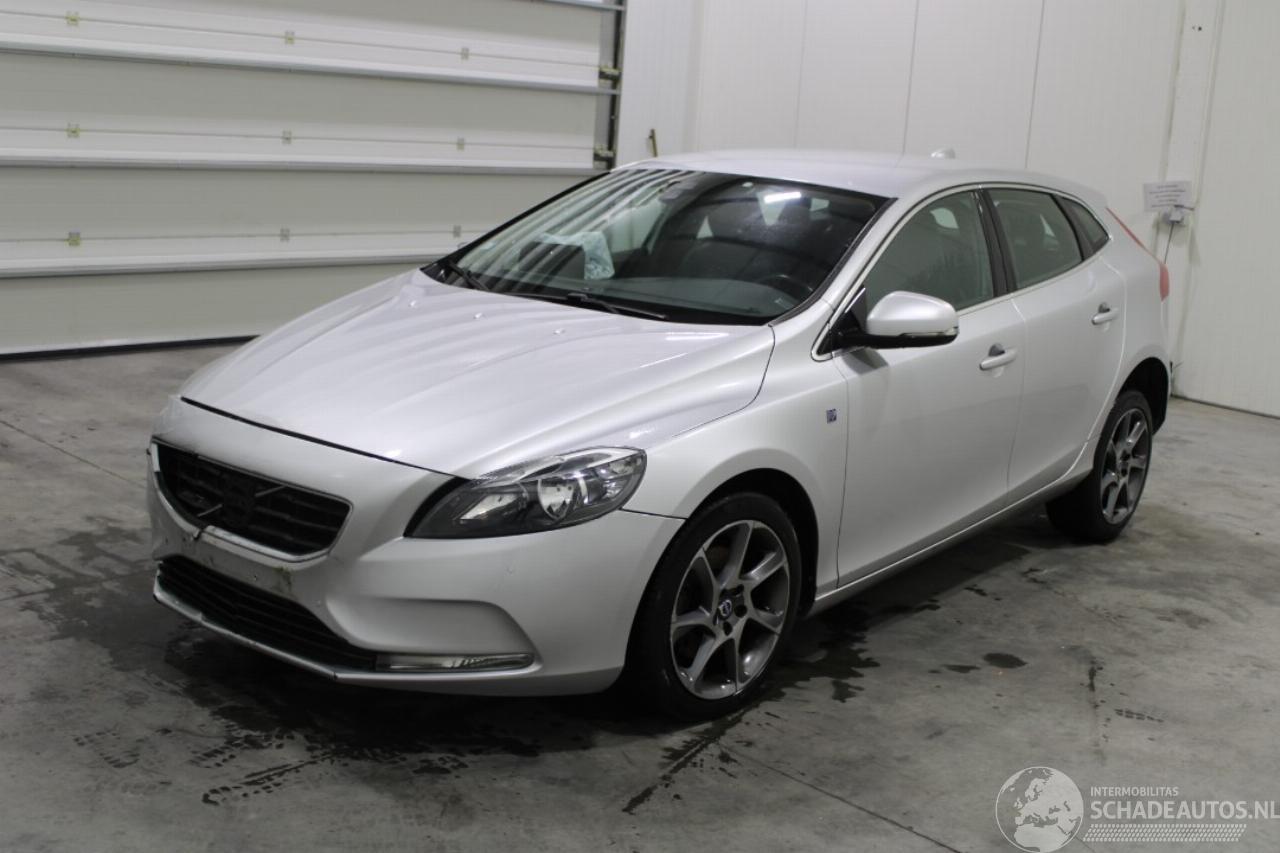 Volvo V-40 V40