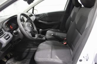 Renault Clio  picture 11