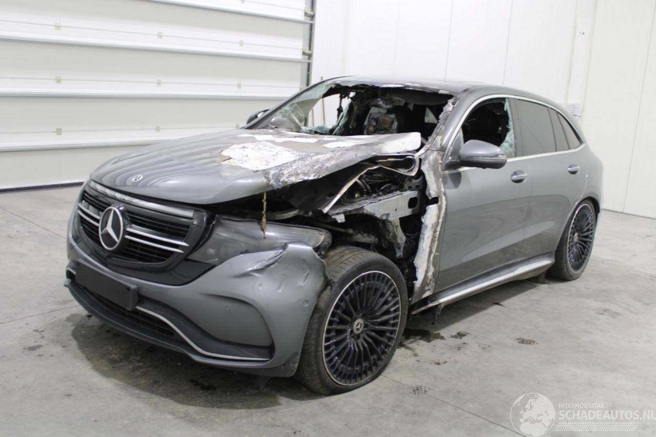 Mercedes EQC 