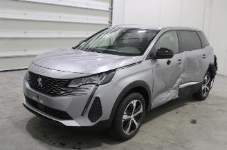 Vaurioauto  passenger cars Peugeot 5008  2024/4