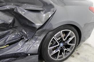 BMW i4  picture 17