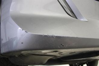 Peugeot 208  picture 16