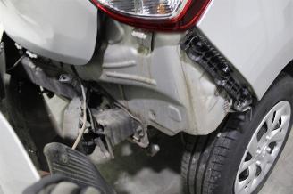 Hyundai I-10 i10 picture 22