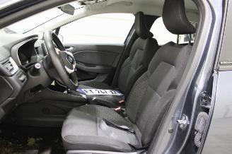Renault Clio  picture 11