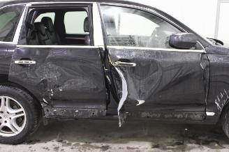 Porsche Cayenne  picture 5