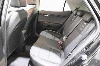 Kia Stonic  picture 16