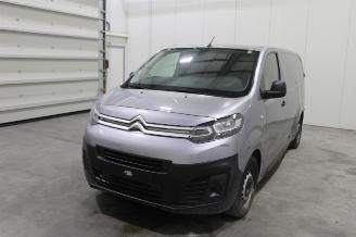 Vaurioauto  passenger cars Citroën Jumpy  2019/10