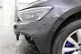 Volkswagen Passat  picture 23