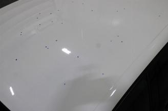 Peugeot 208  picture 8