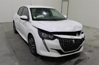 Peugeot 208  picture 2